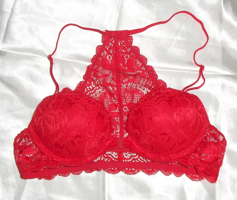 Zapinanie predu victorias secret pink podprsenka