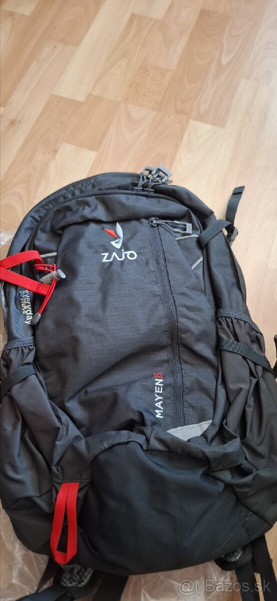 Zajo Mayen 25l sivá