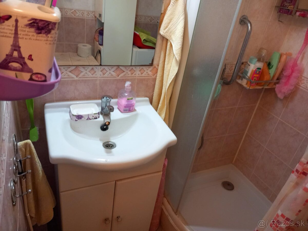 Predám 3 izbovy byt