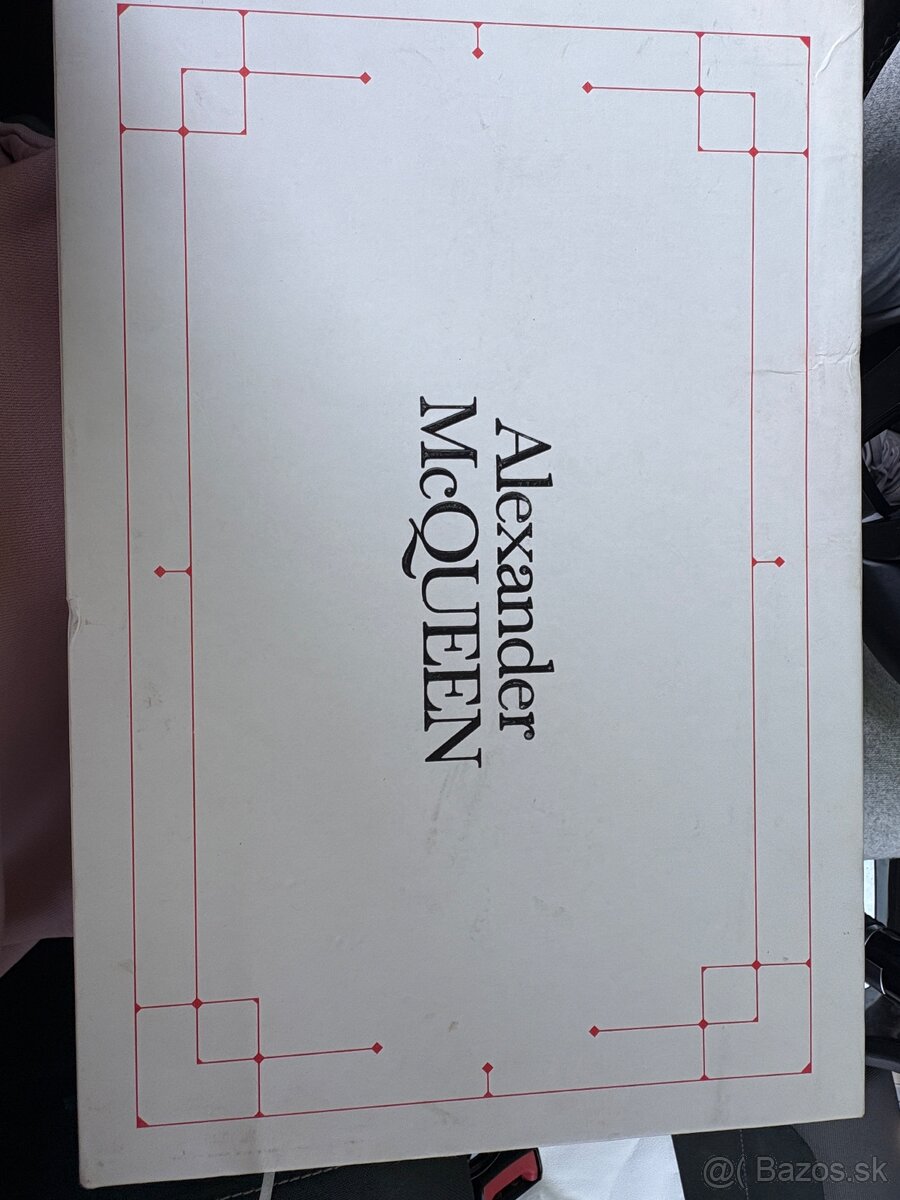 Alexander McQueen Larry – veľkosť 44
