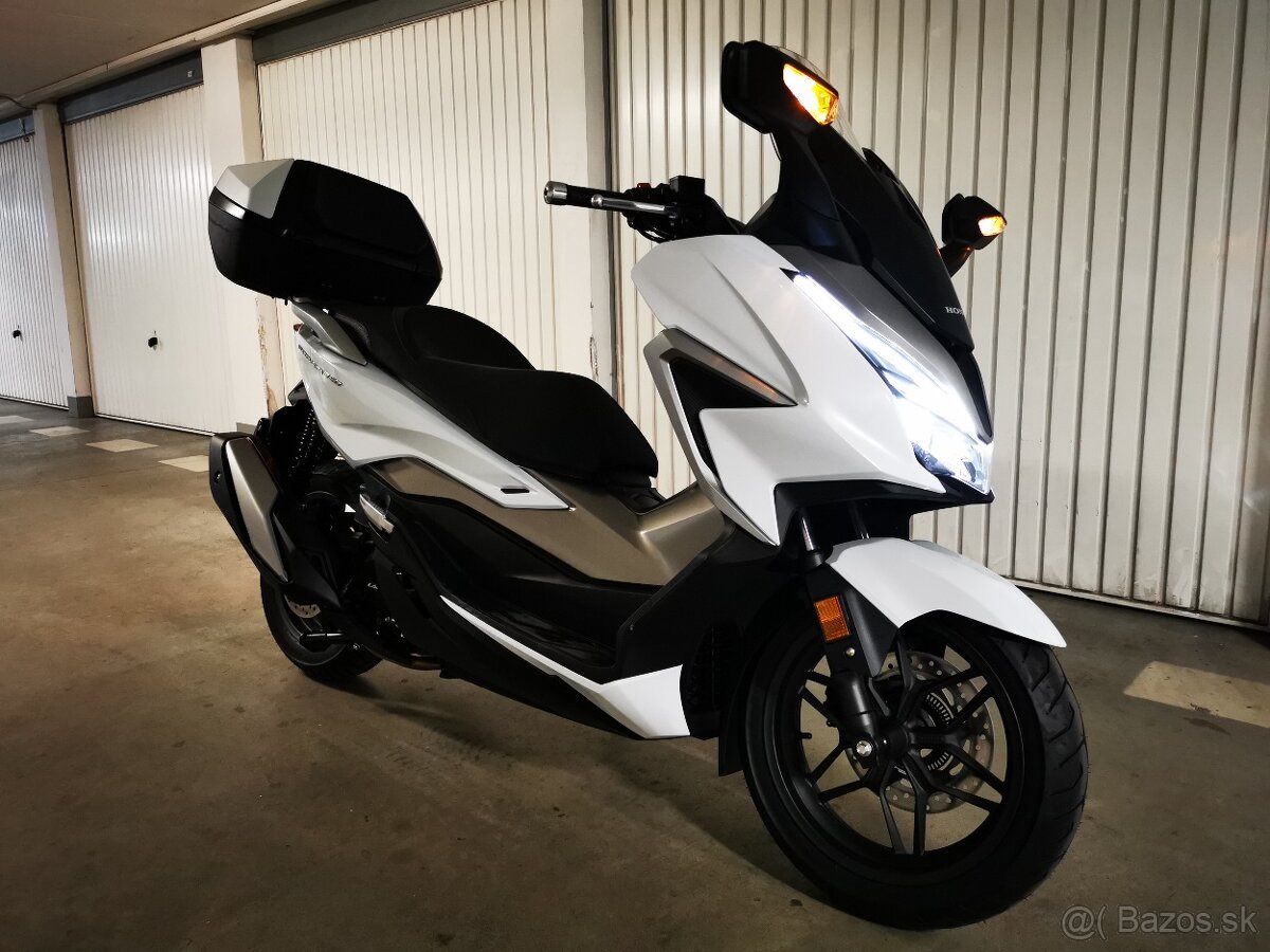 Predám skúter HONDA FORZA 350