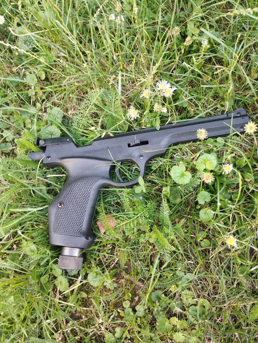 Lov 21, co2 pištoľ