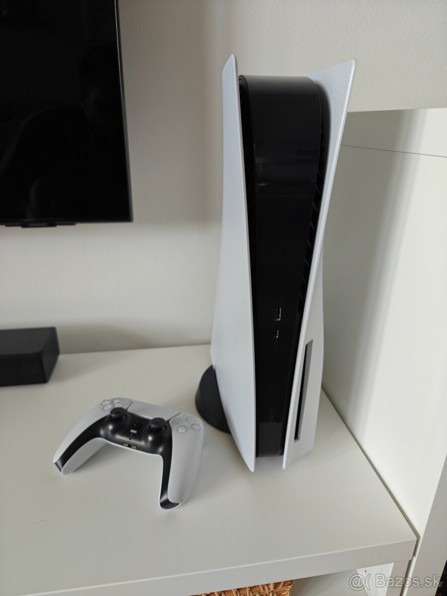 PS5 - 825GB + 1TB SSD