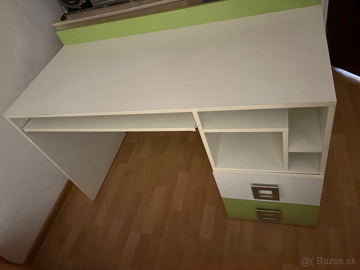 nábytok