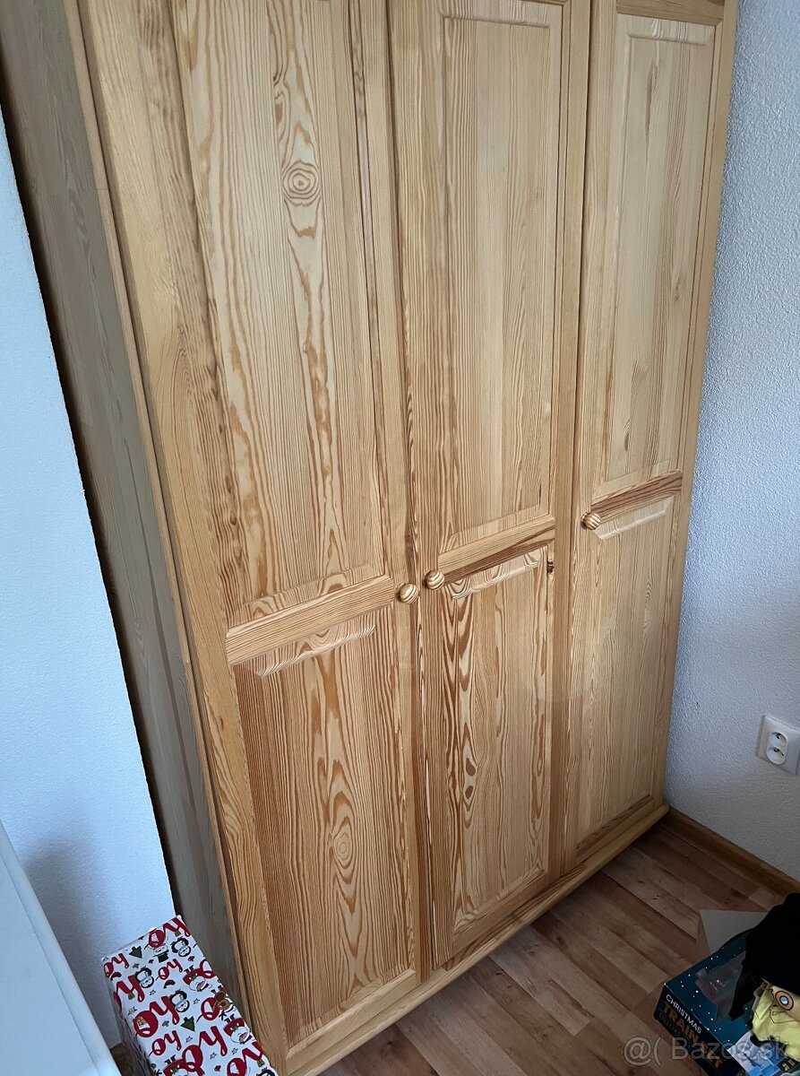Skrina na predaj