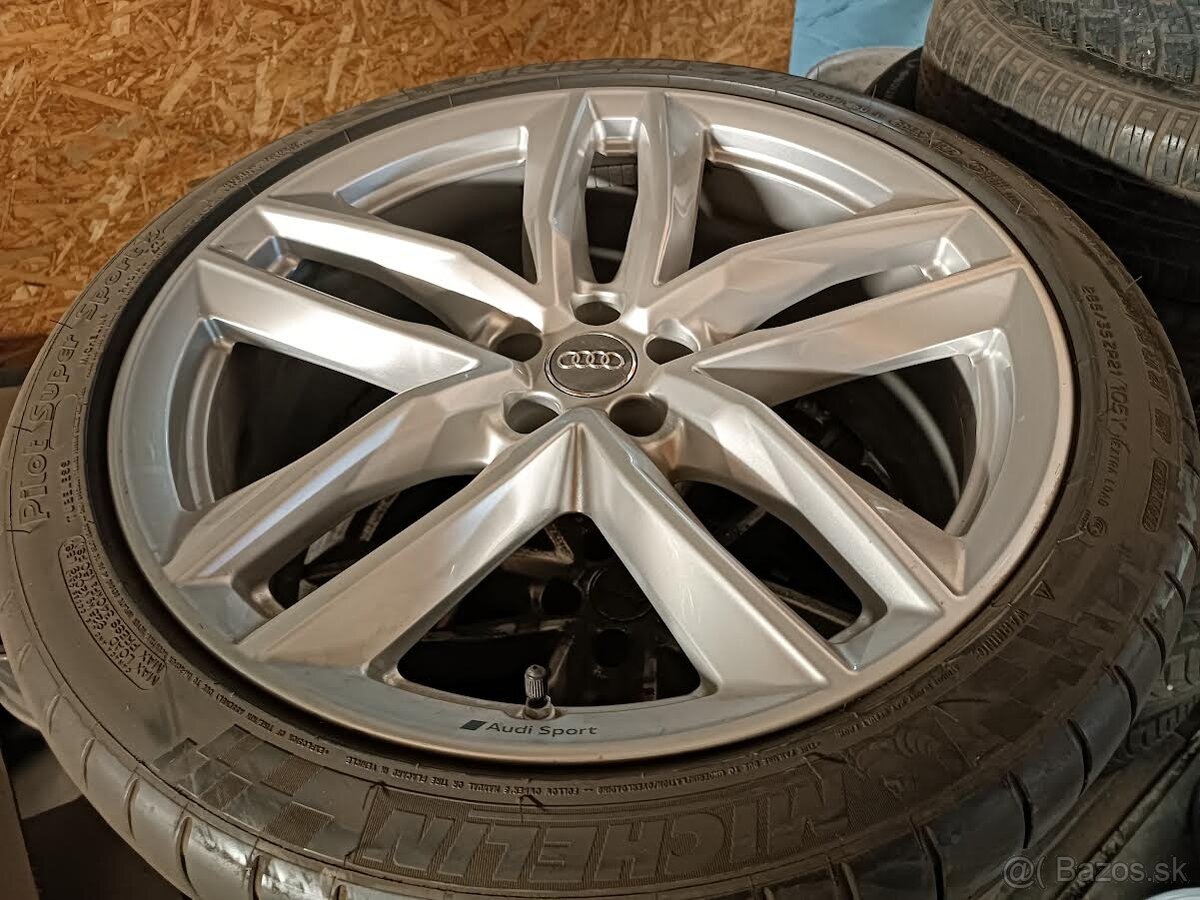 Audi S8 A8