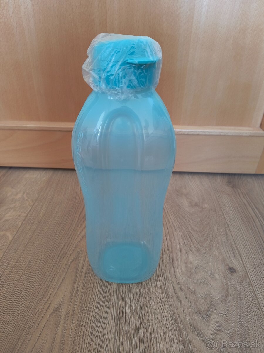 Tupperware vodička 2 litre