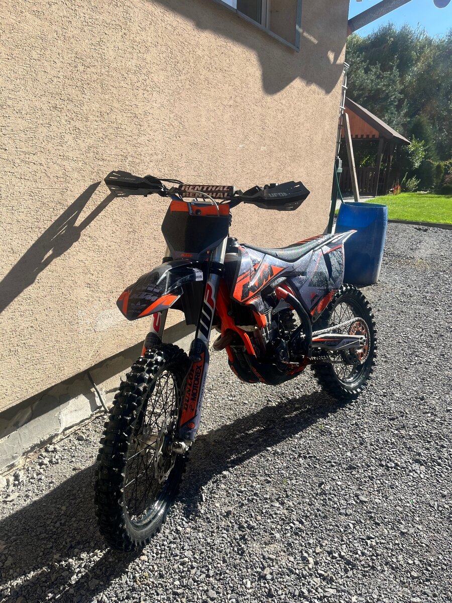 SXF 450 2018 + AKRAPOVIC VYFUK A ZVOD