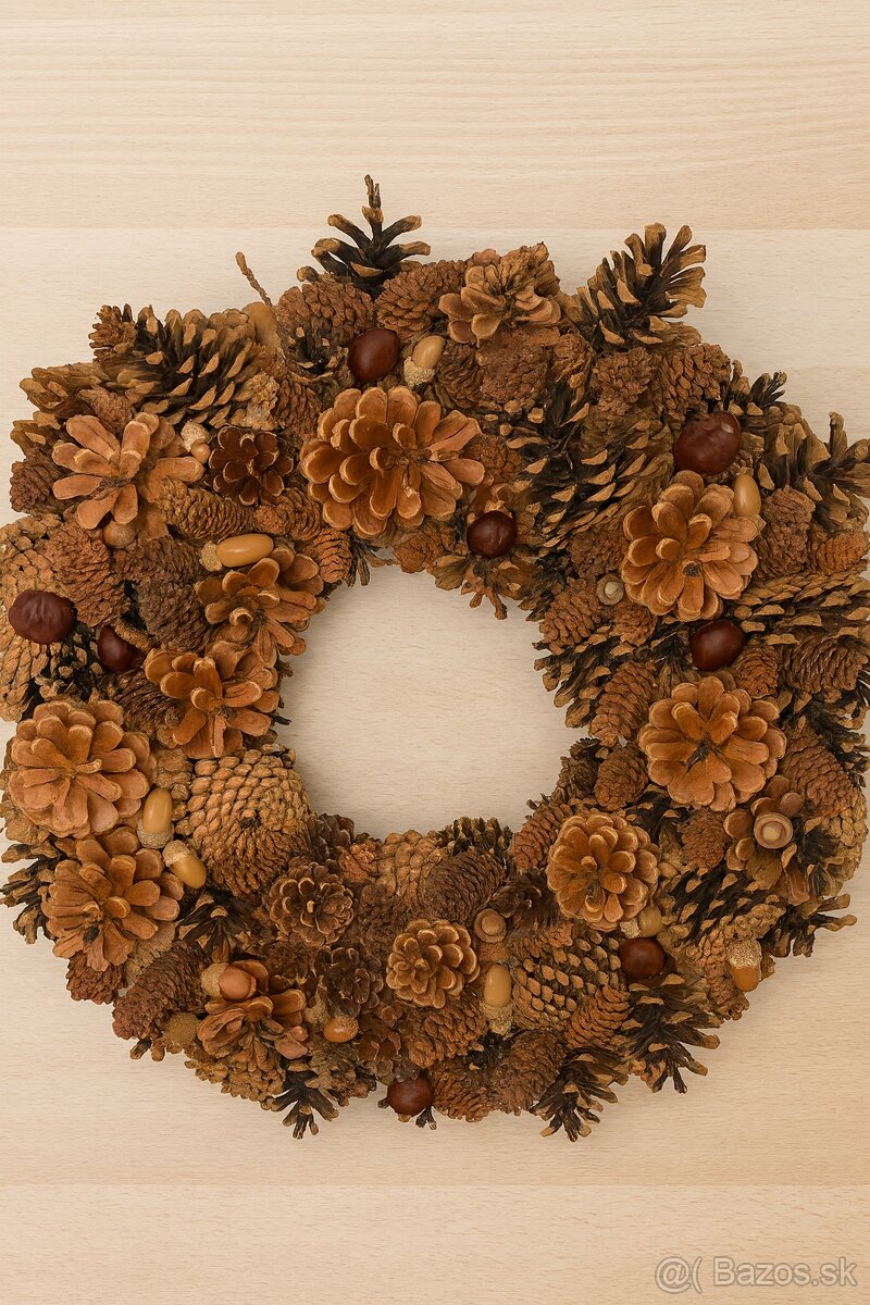 Šiškový veniec 50 cm, ručná výroba, dekorácia