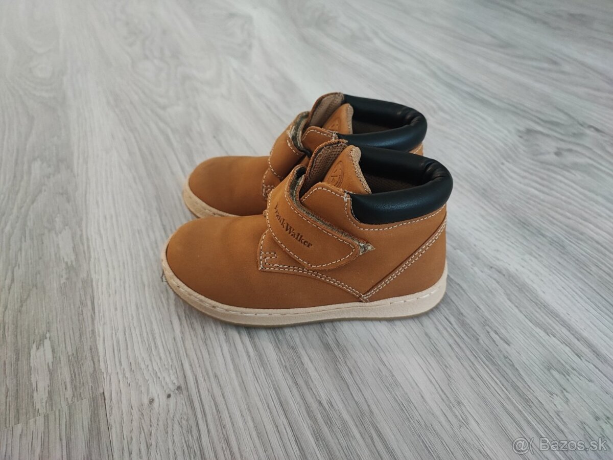 Prechodné topánky veľkosť 25