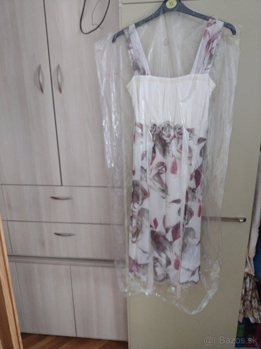 Predám dobrom stave šaty veľkosť 42