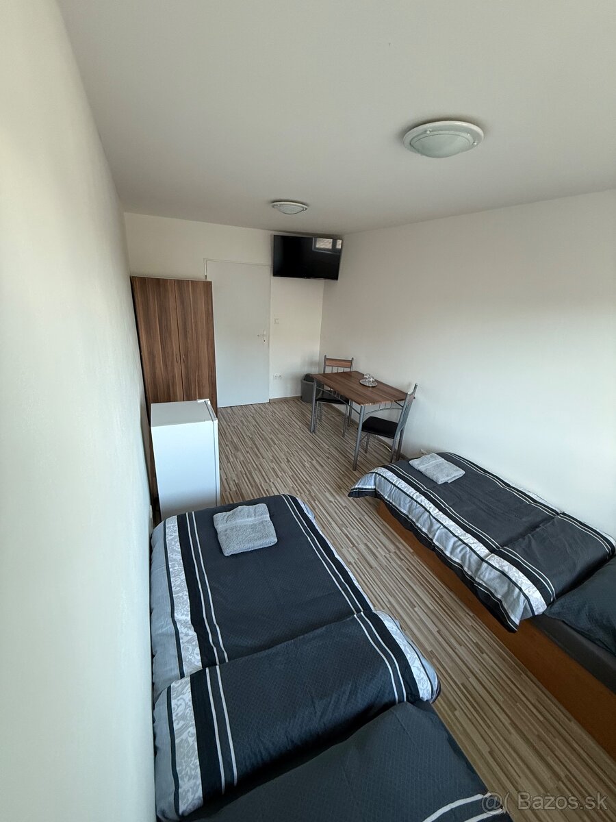 Na prenájom posteľ / izba