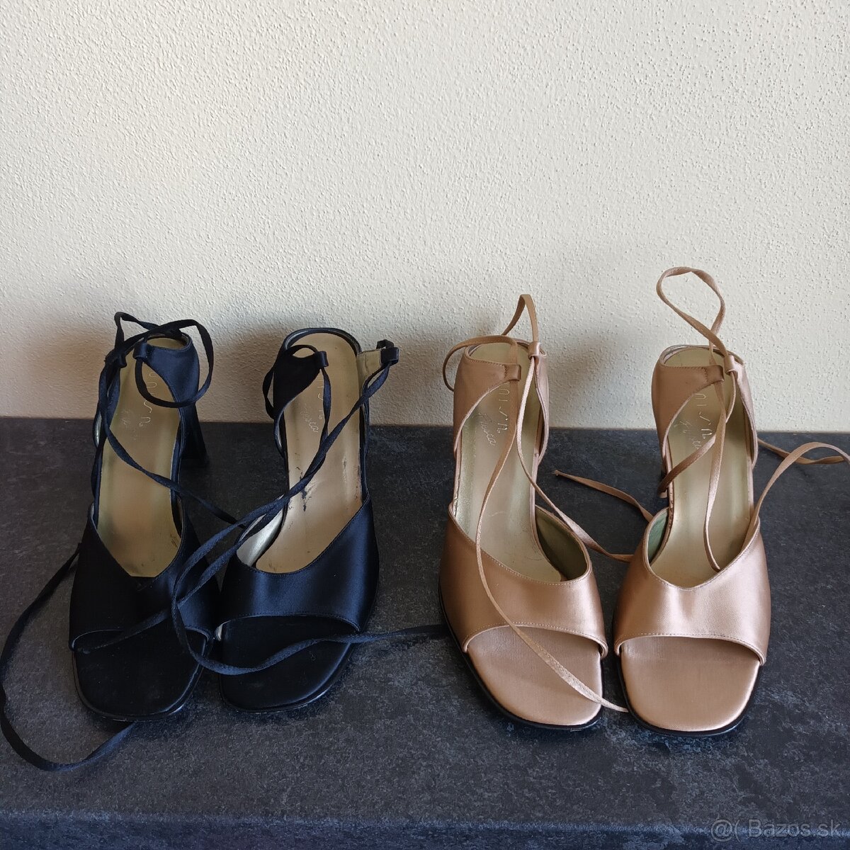 Dámske spoločenské sandále.38