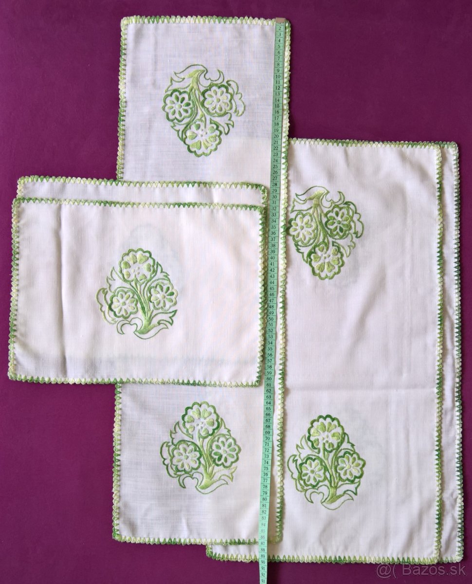 Vyšívaný obrus + obrúsky