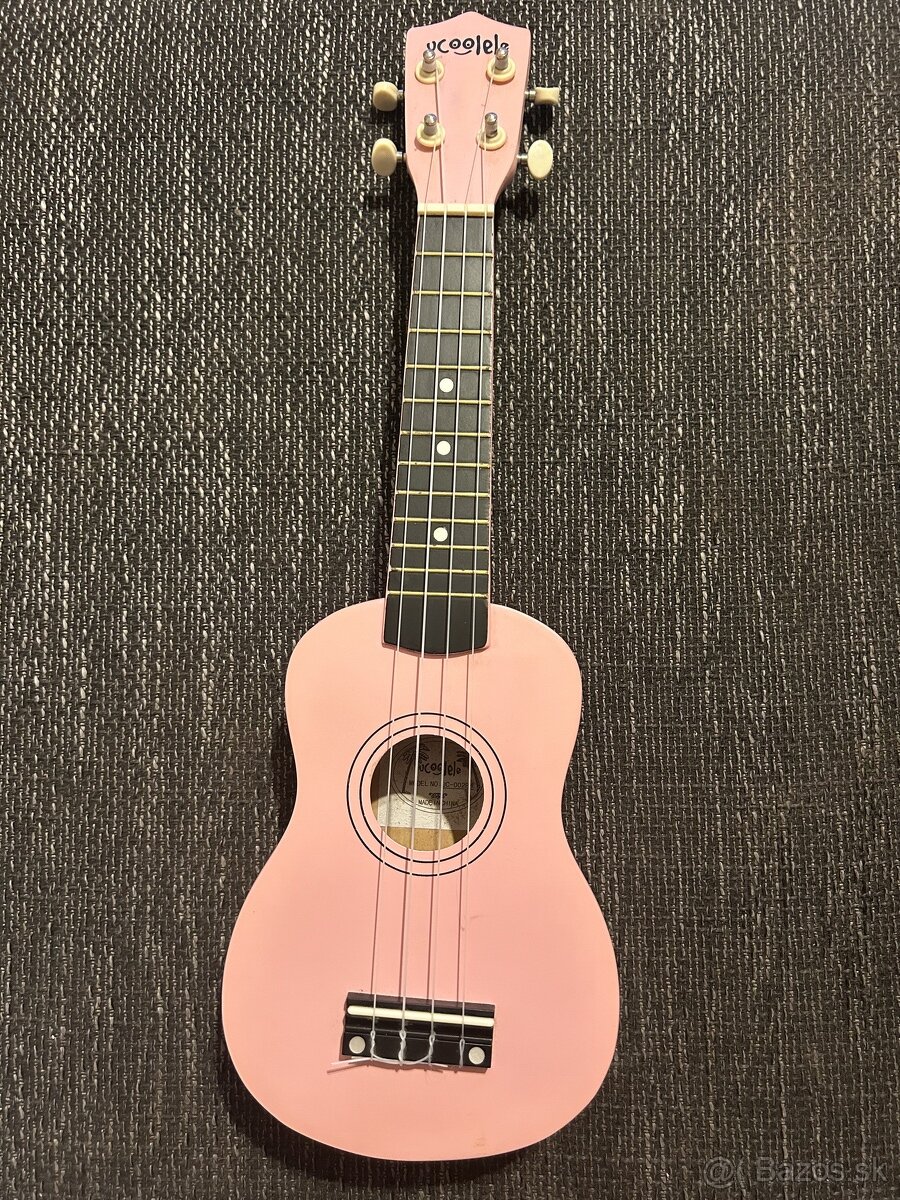 Ružové ukulele