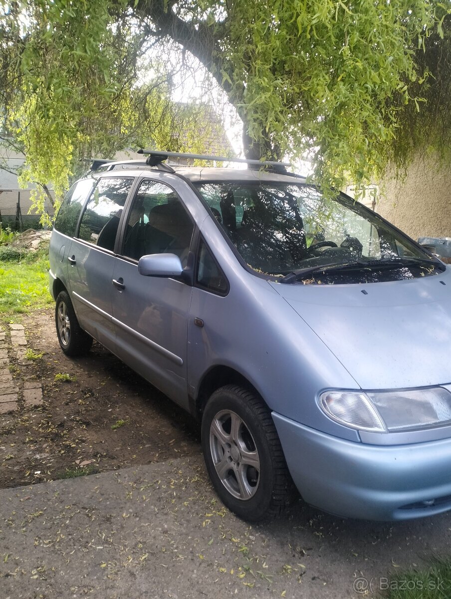 Predam vw sharan 1,9tdi 81 kw, r.v.98