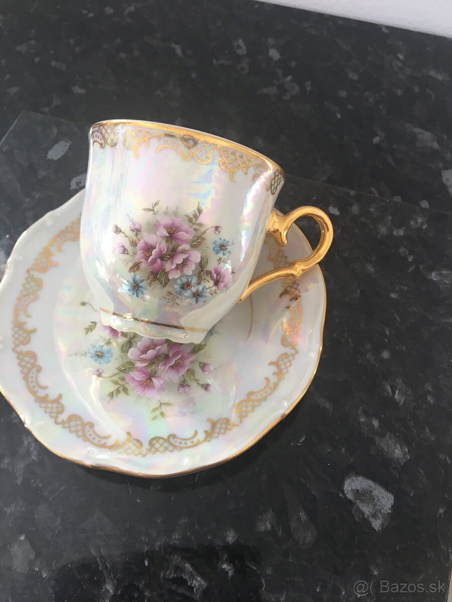 Predám porcelánovy set