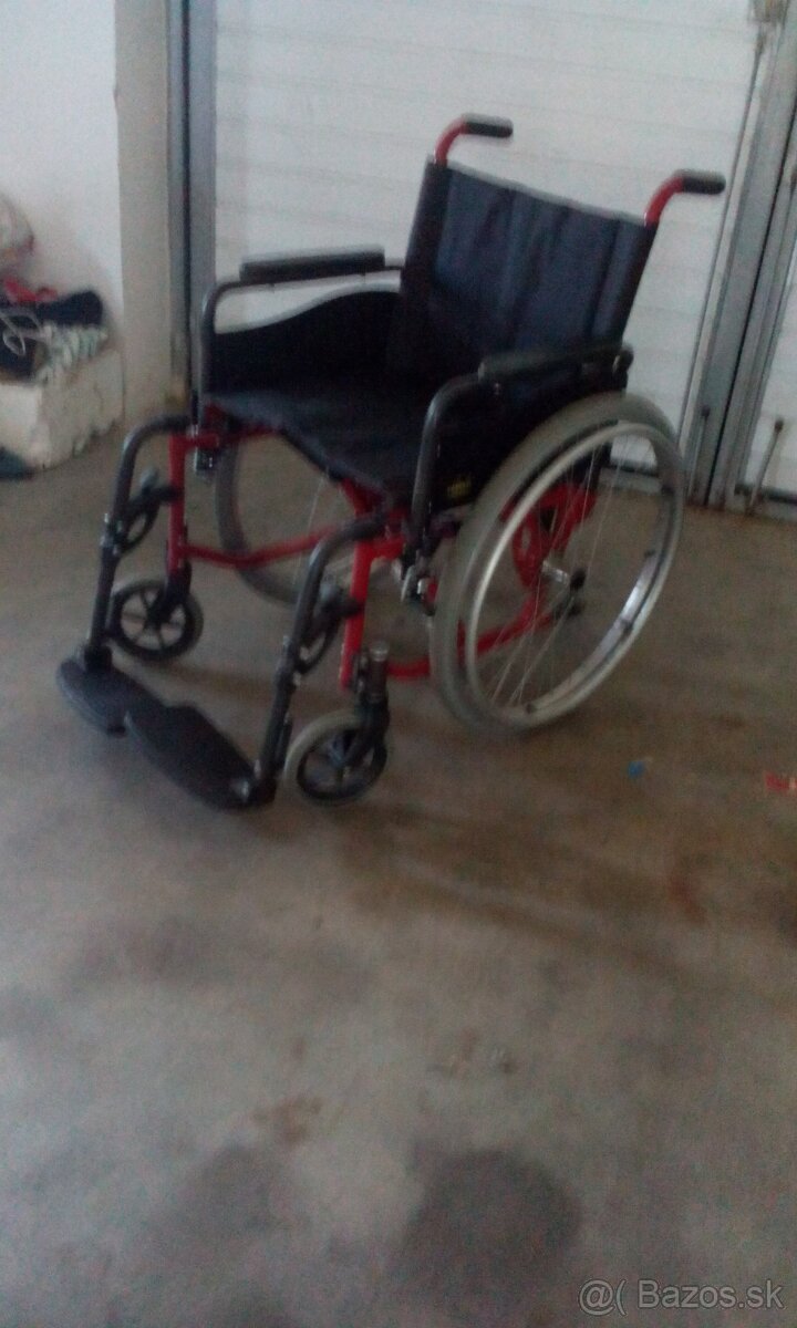 Invalidny vozik skladaci 45 cm