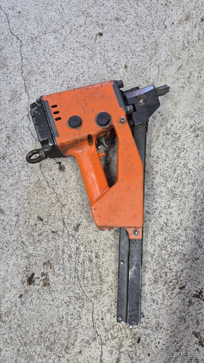 Pneumatická klincovačka HOLZER – 50 až 90 mm