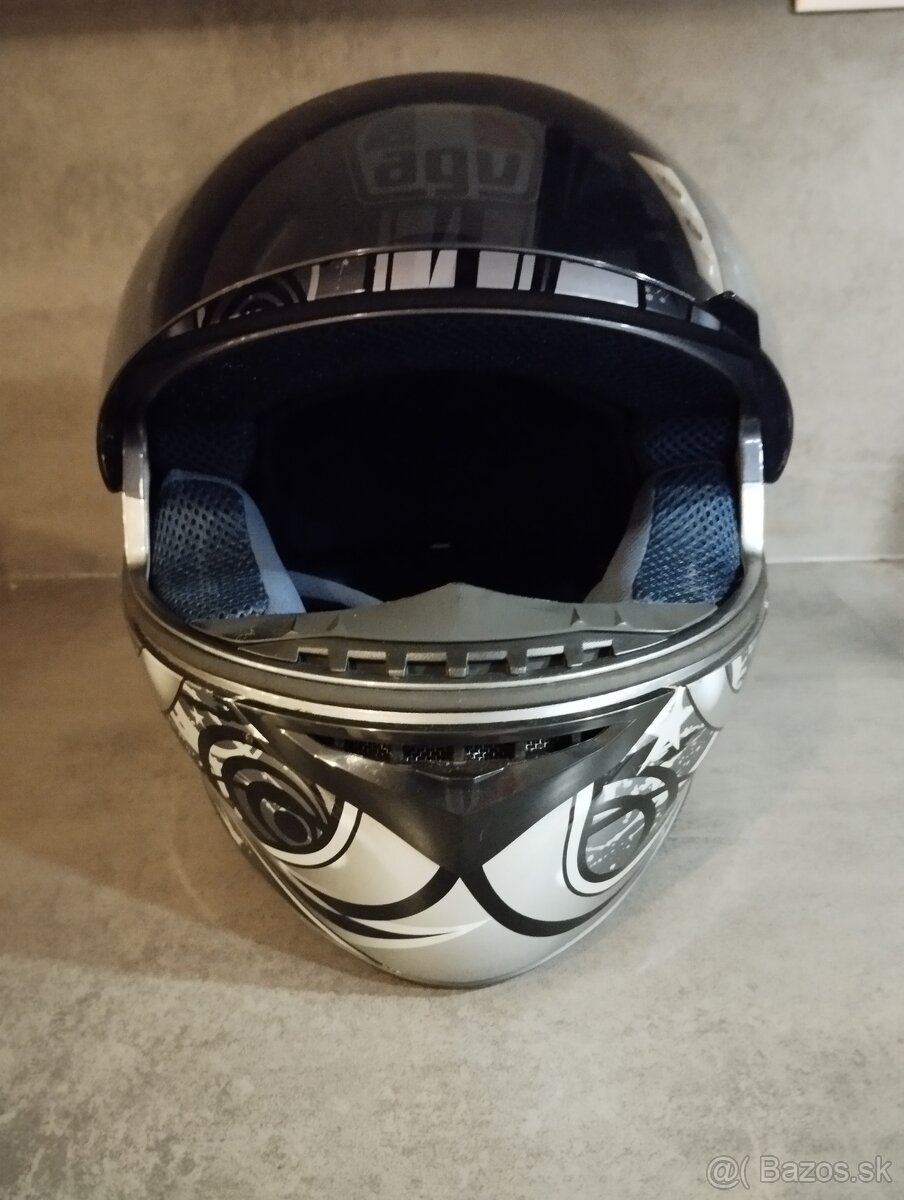 Prilba AGV