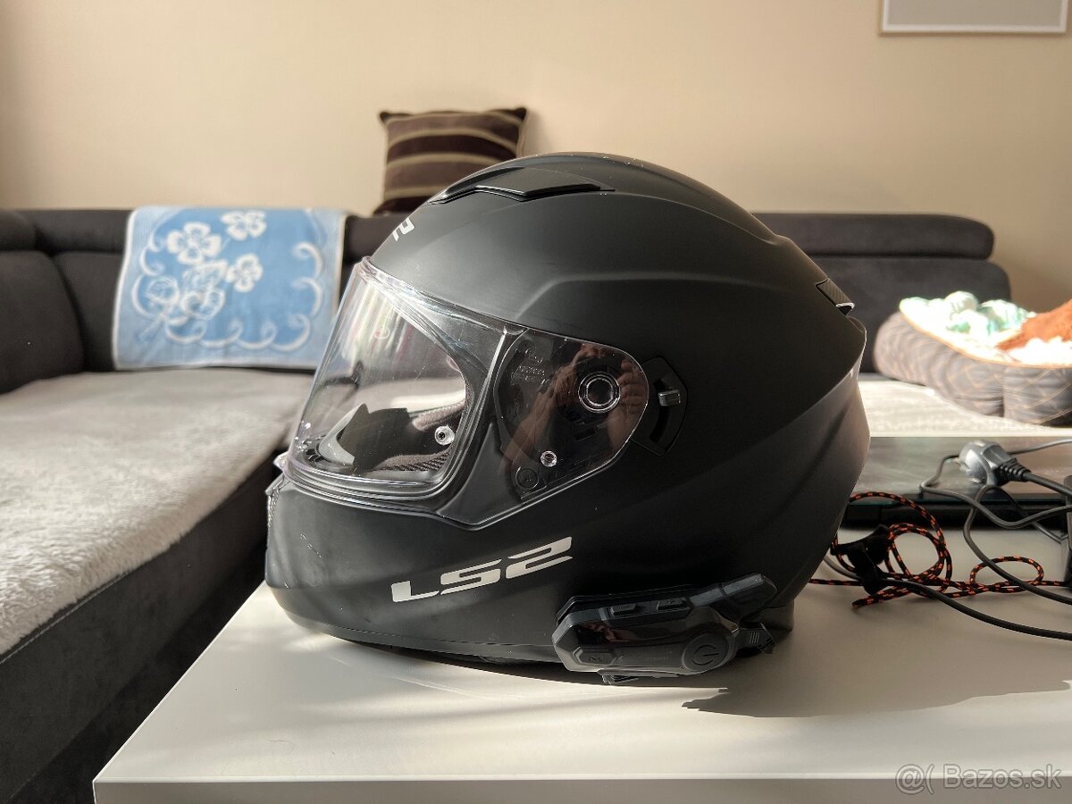 Prilba LS2