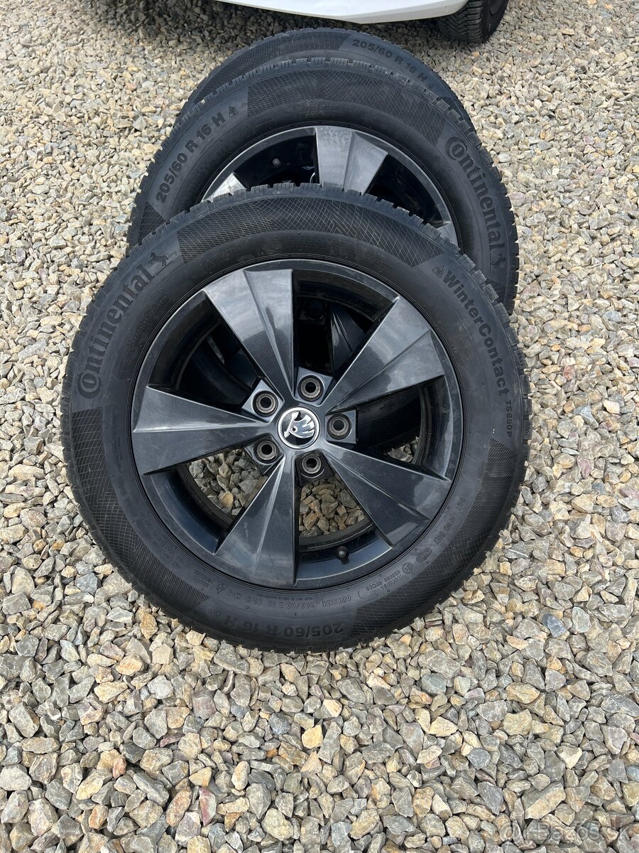Skoda disky orginál 205/60 R16 zimne