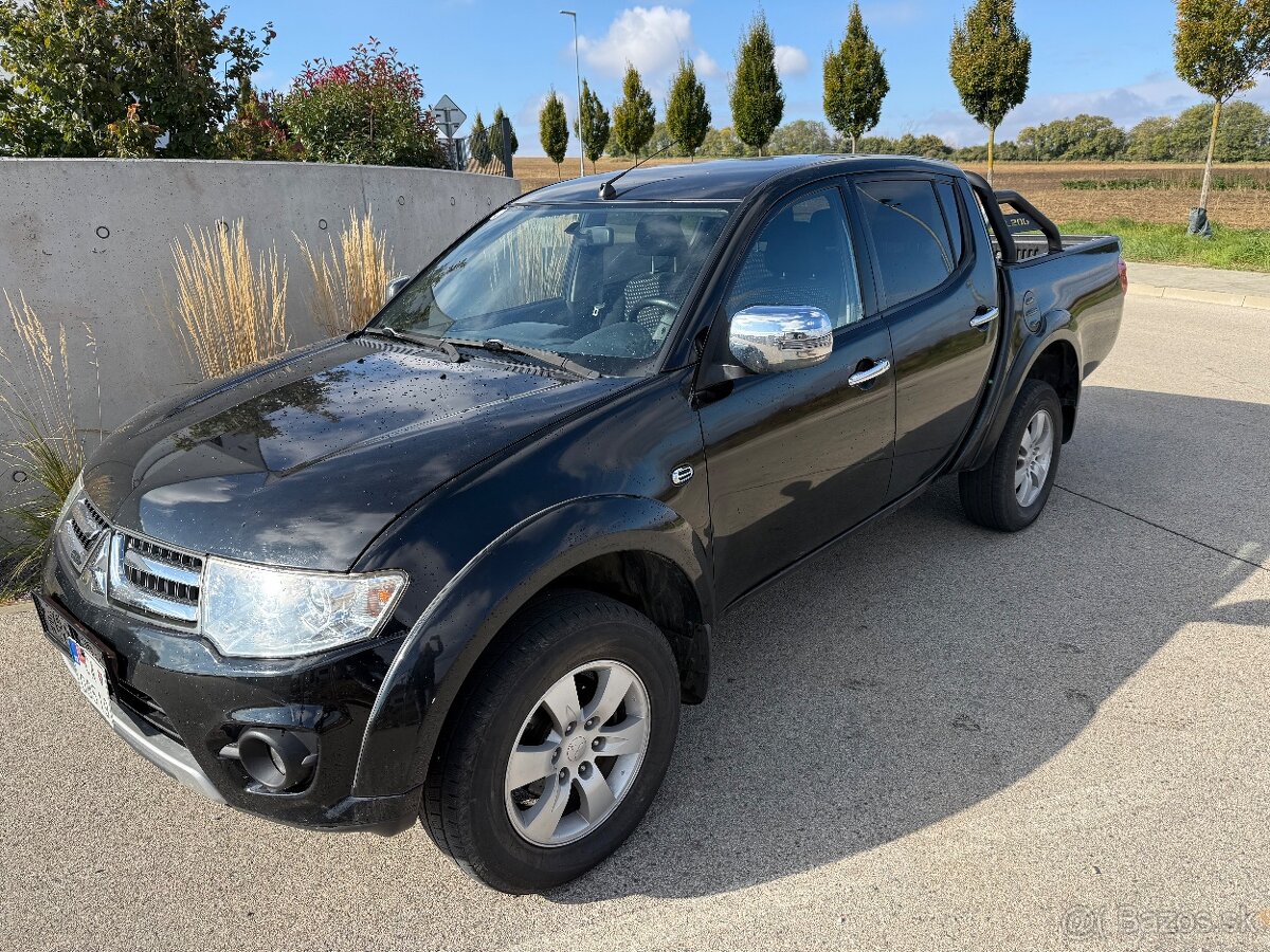 MITSUBISHI L200 2016 2.5D 4X4 SUPERSELECT + RD LOCK UZÁVIERK