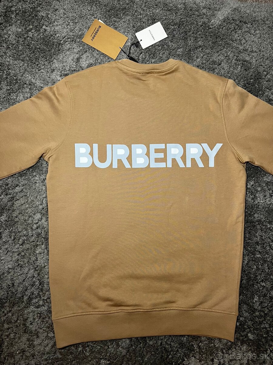 Mikina Burberry XL s visačkami