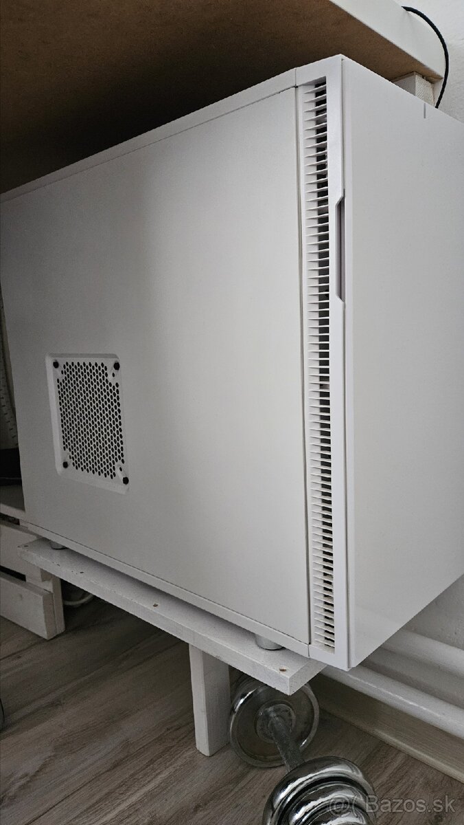 Intel i9 s vodnym chladenim, 32gb ram, rtx 3060ti