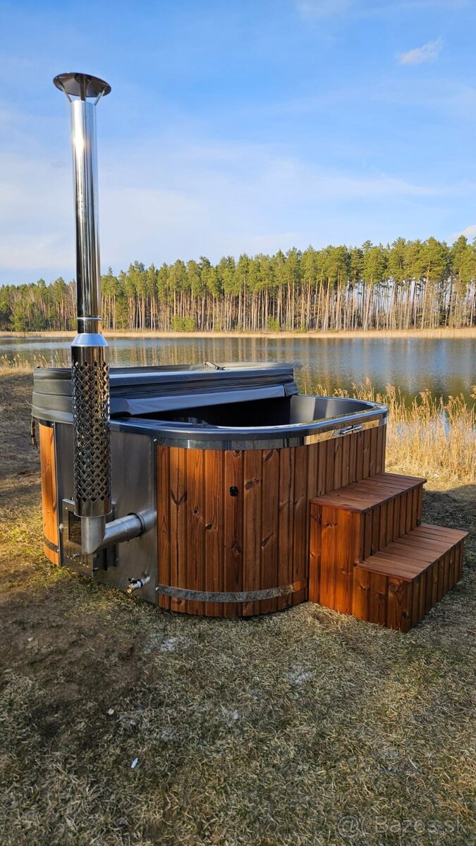 KVADRÁTOVÁ KÚPACIA KAĎA Bratislava