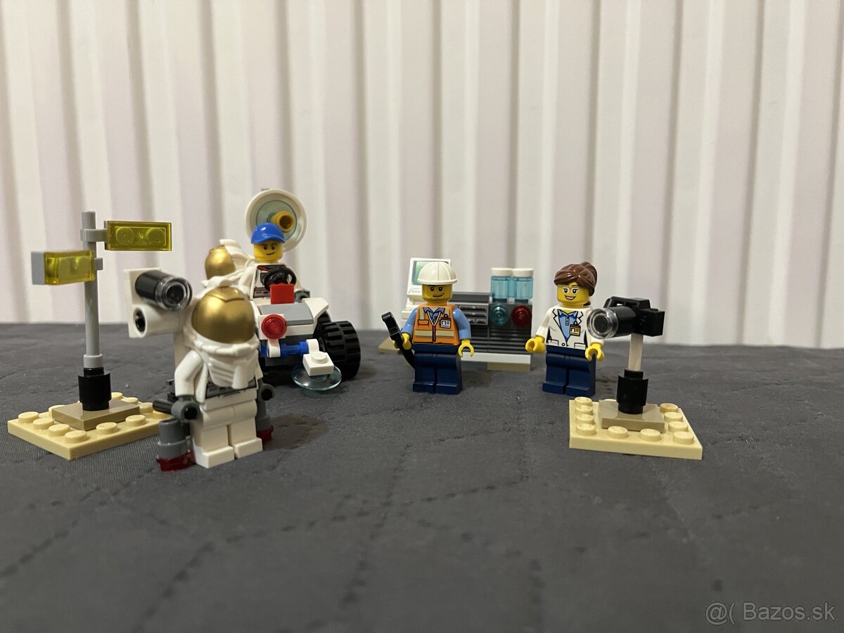Lego 60077 City Space Port Starter Set