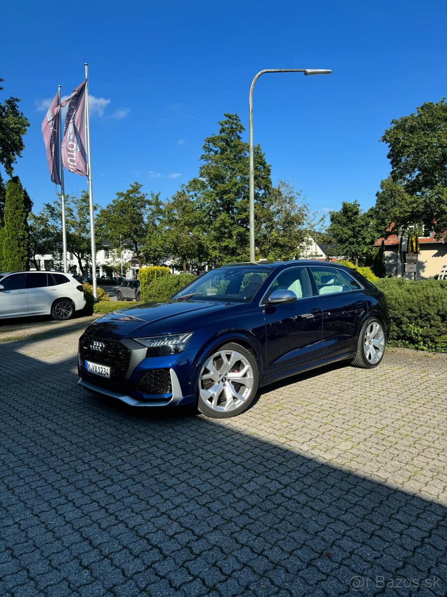 AUDI RSQ8 4.0 TFSI V8 600HP QUATTRO – PLNÁ VÝBAVA