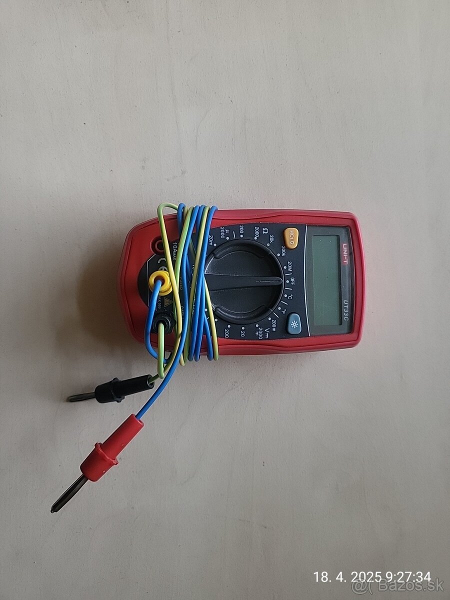 Digitalny Multimeter