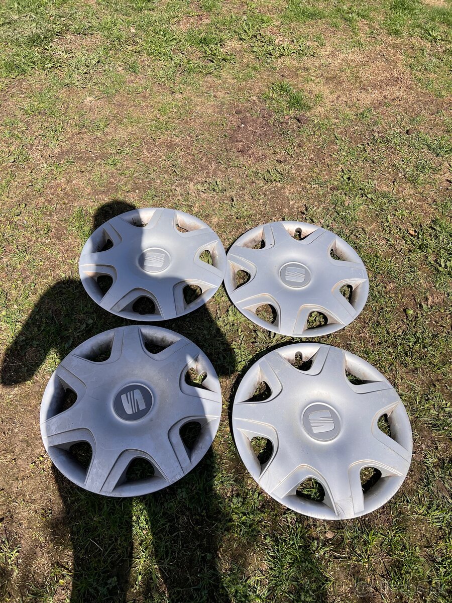 R16 puklice originál SEAT