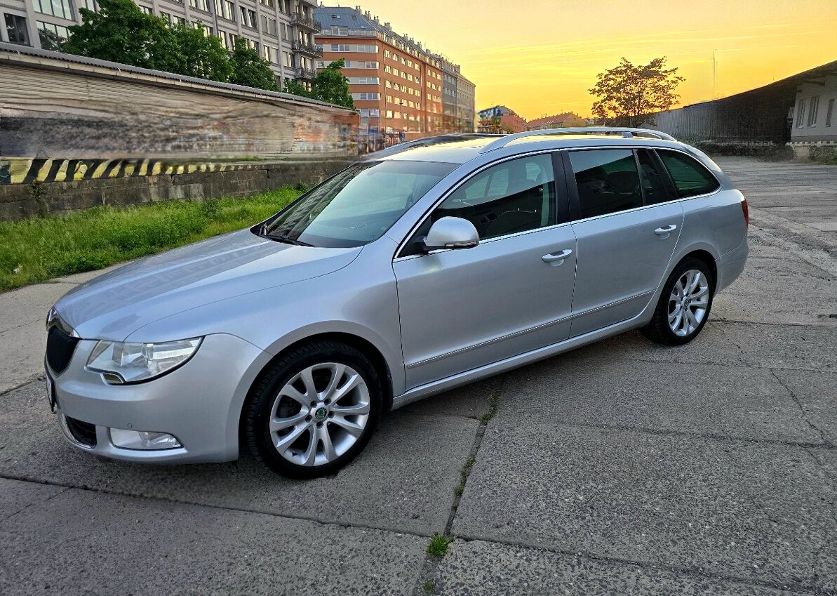 Škoda Superb 2 Combi 2,0TDI 103KW Elegance NOVÁ STK+EK4/2027