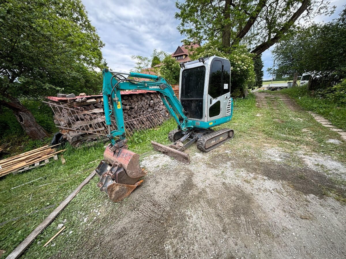 Požičovňa minibágra, vibračný valec, ježko valec