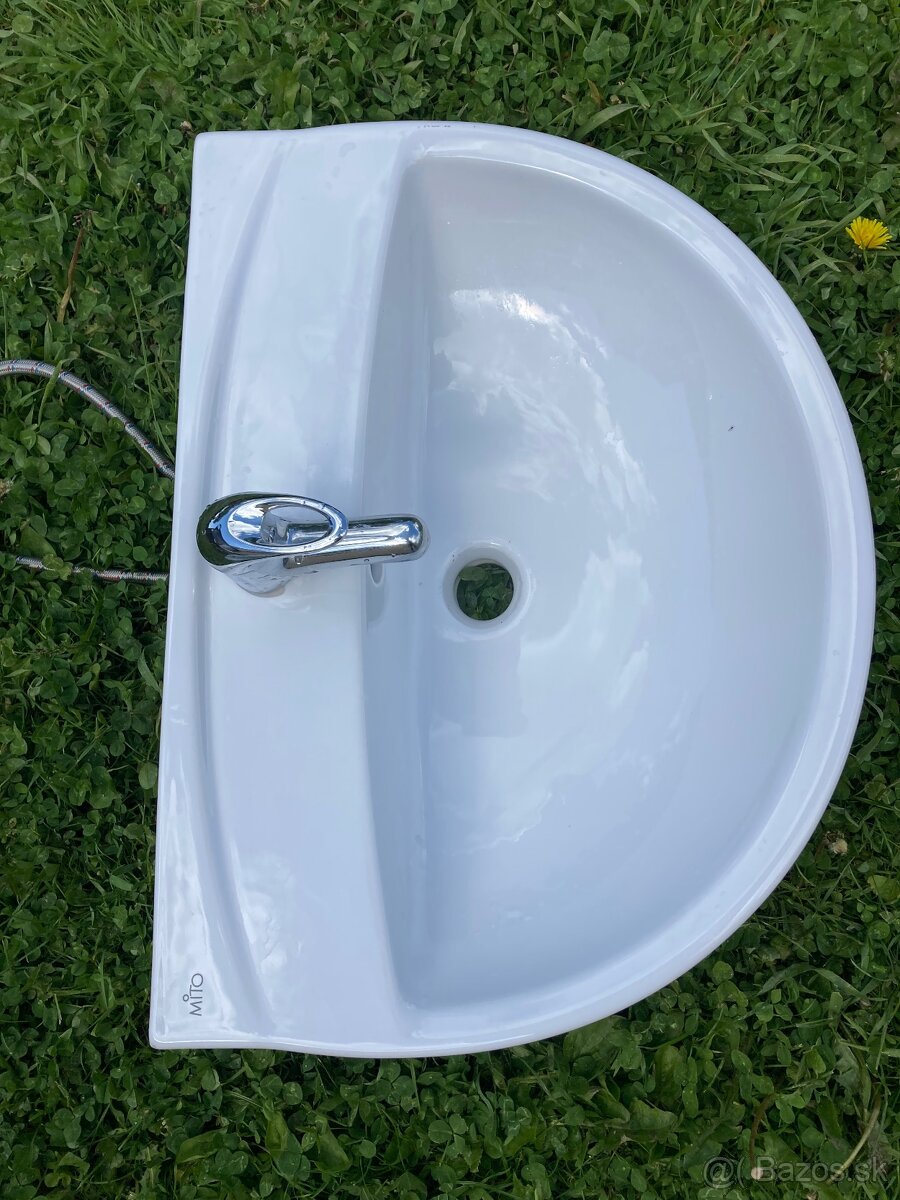 Predam hydromasažnu vaňu pre dve osoby