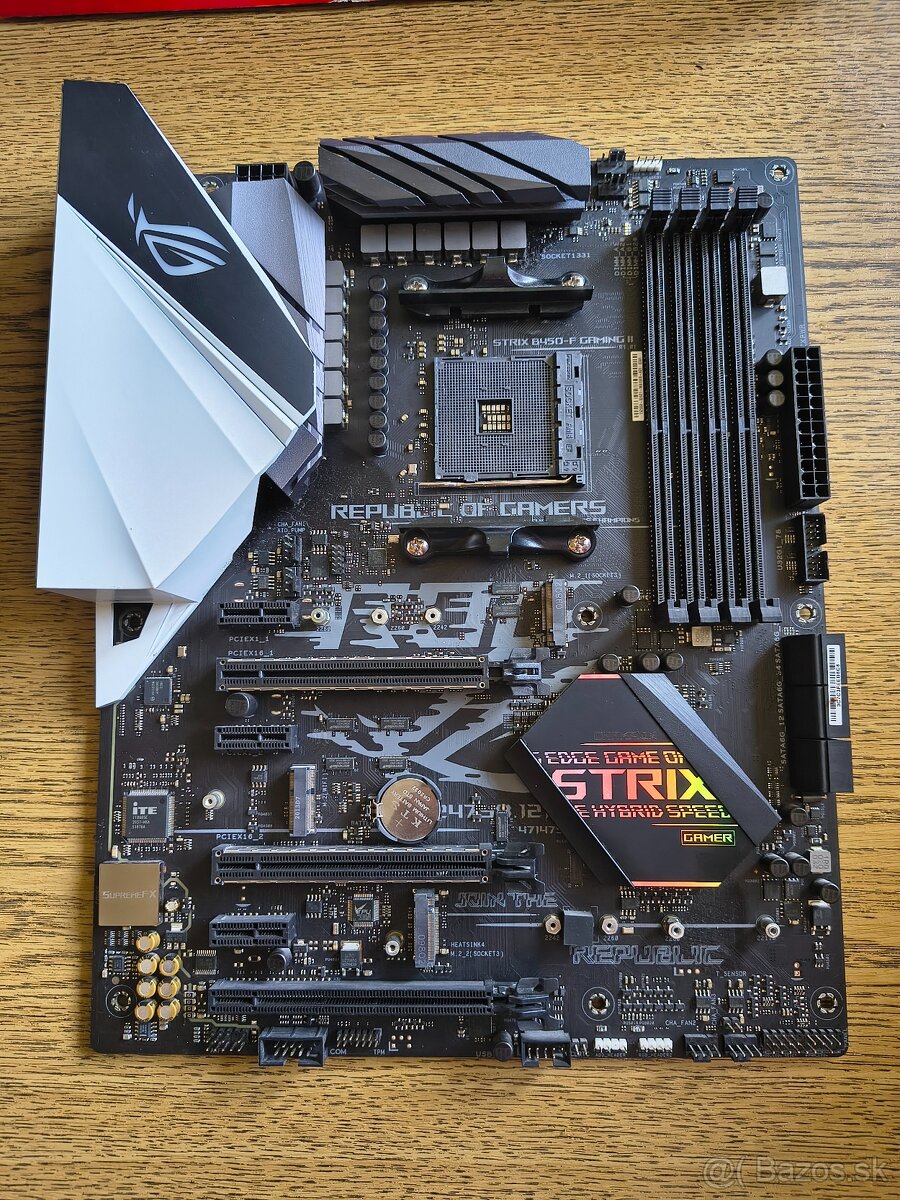 ASUS ROG STRIX B450 F GAMING II AM4 + AMD R5 1400