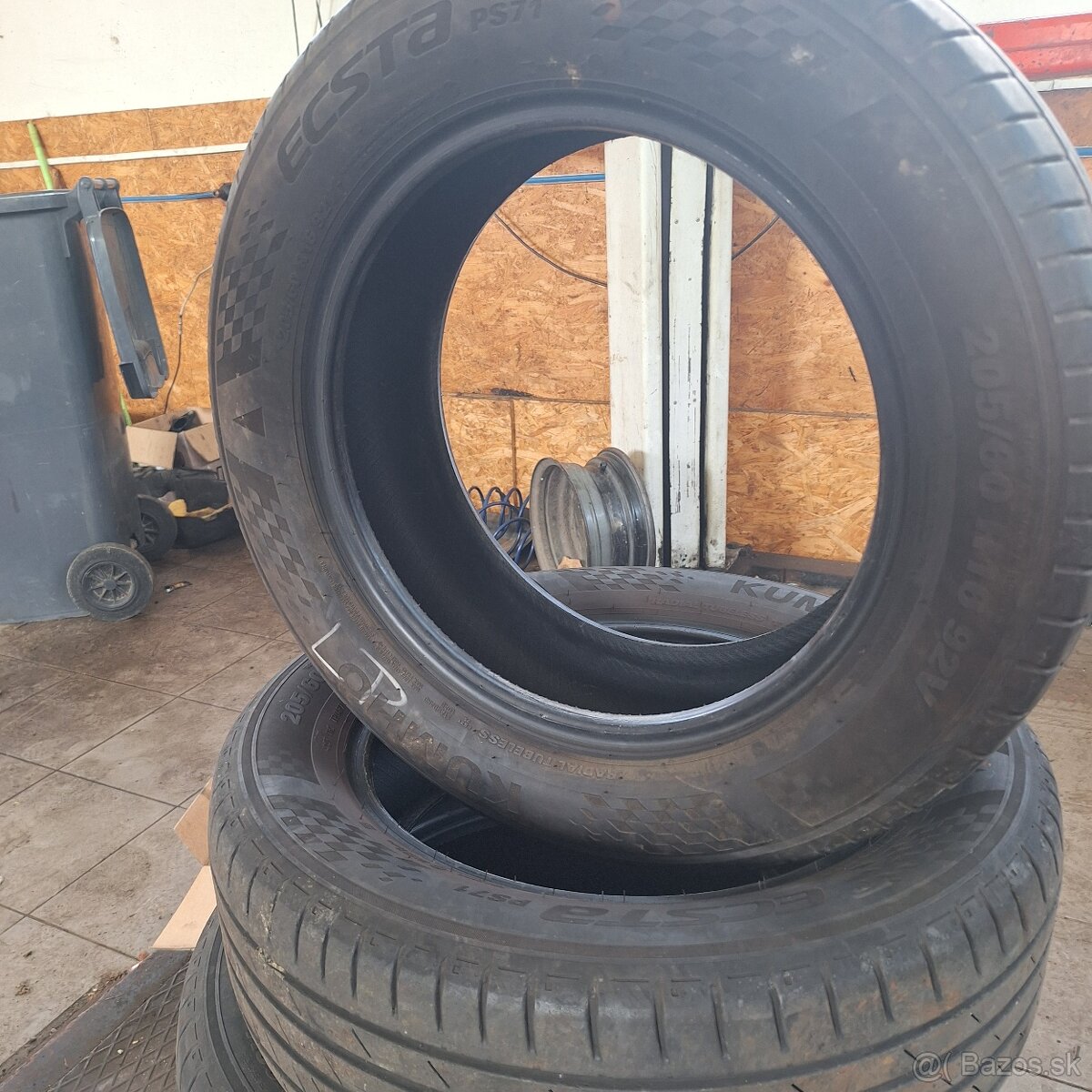 205 60 r16