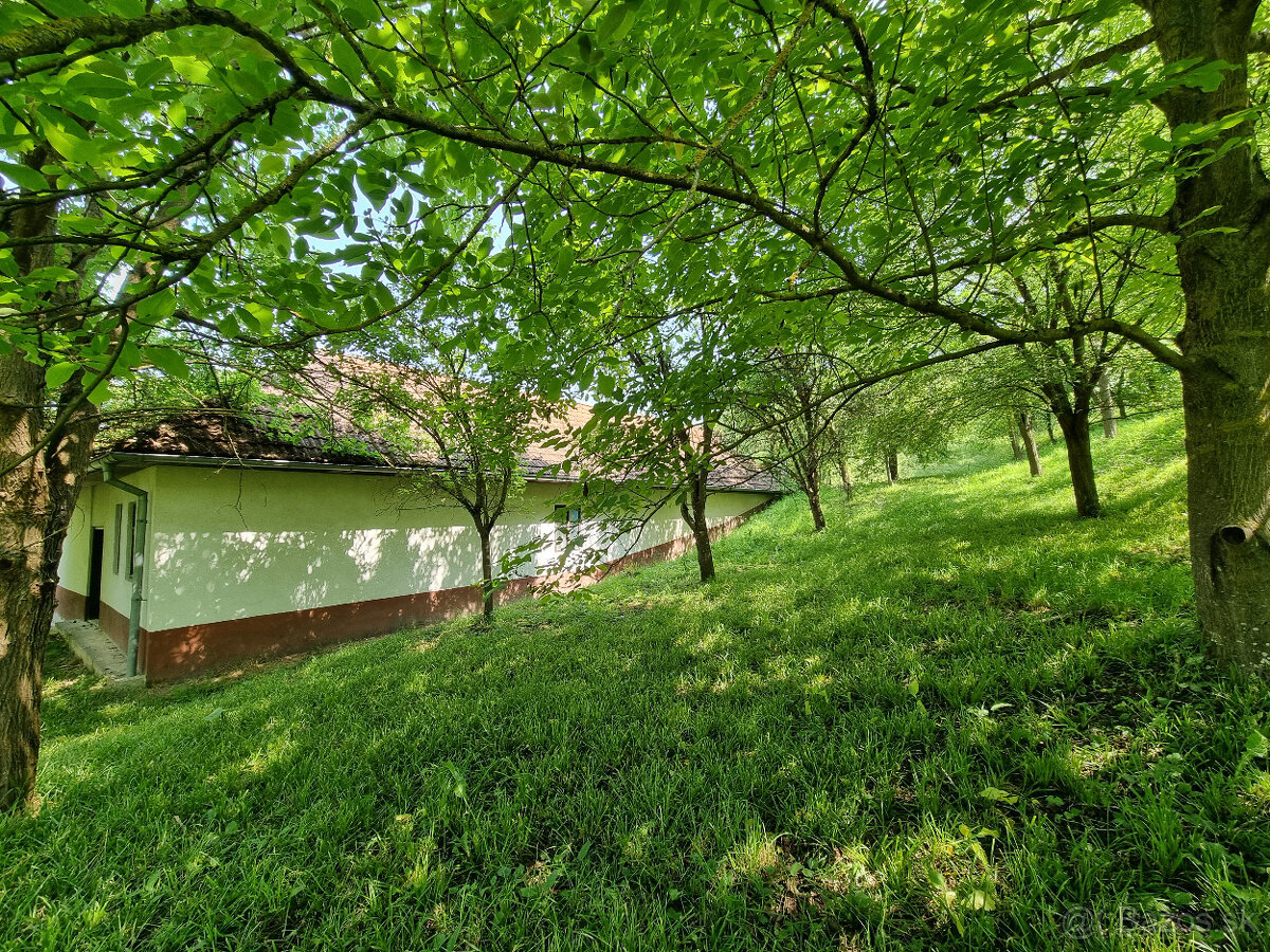 CHALÚPKA a POZEMOK 2000 m2 KRAJNÉ KOPANICE VOĽNÁ