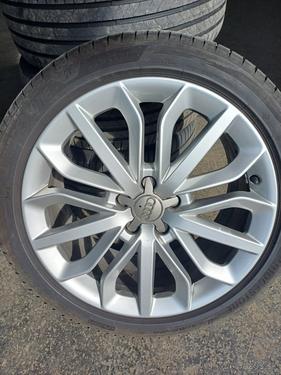 Sada letných hlinikových kolies Audi A6, R19