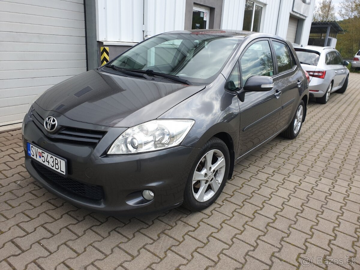 TOYOTA AURIS 1.6 97 kW Valvematic