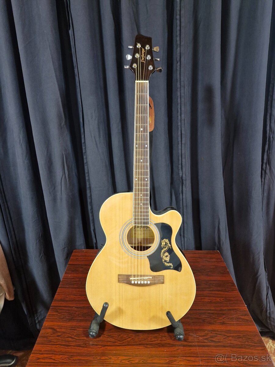 Elektroakustická gitara Performer
