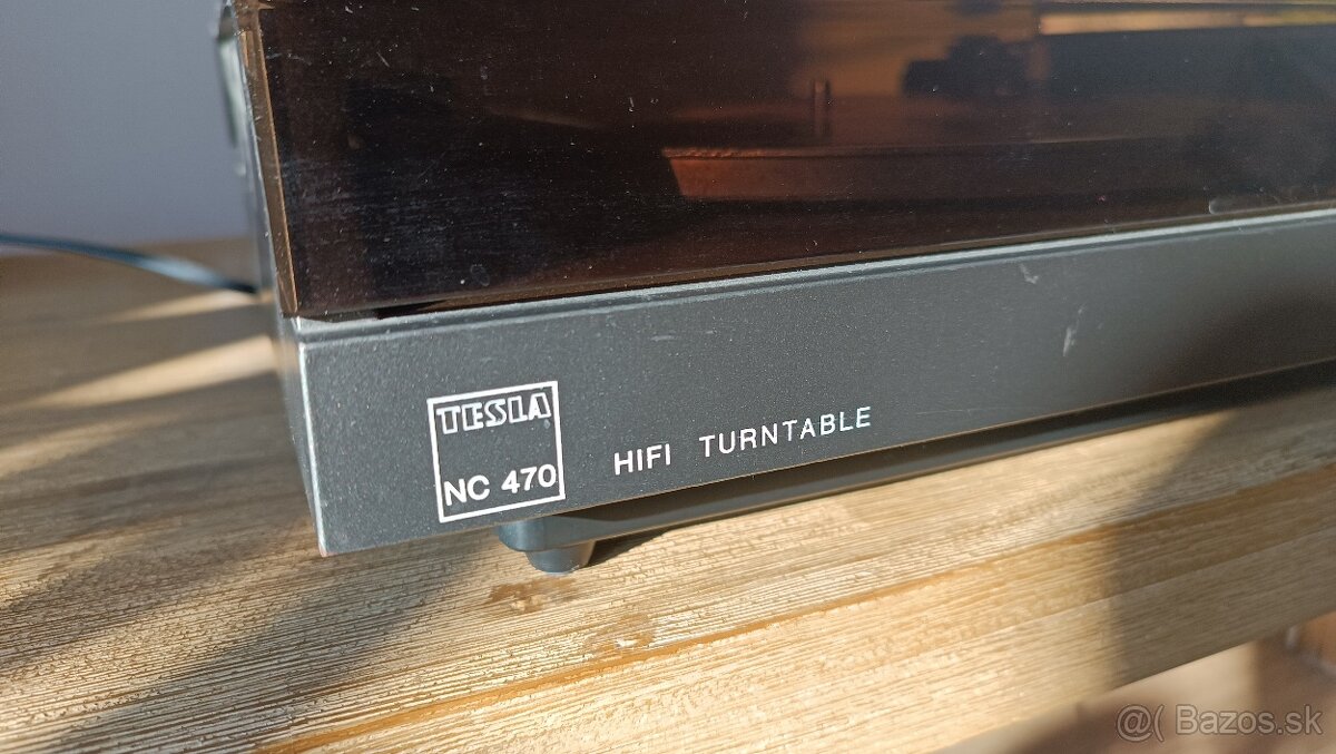 Gramofon Tesla NC 470