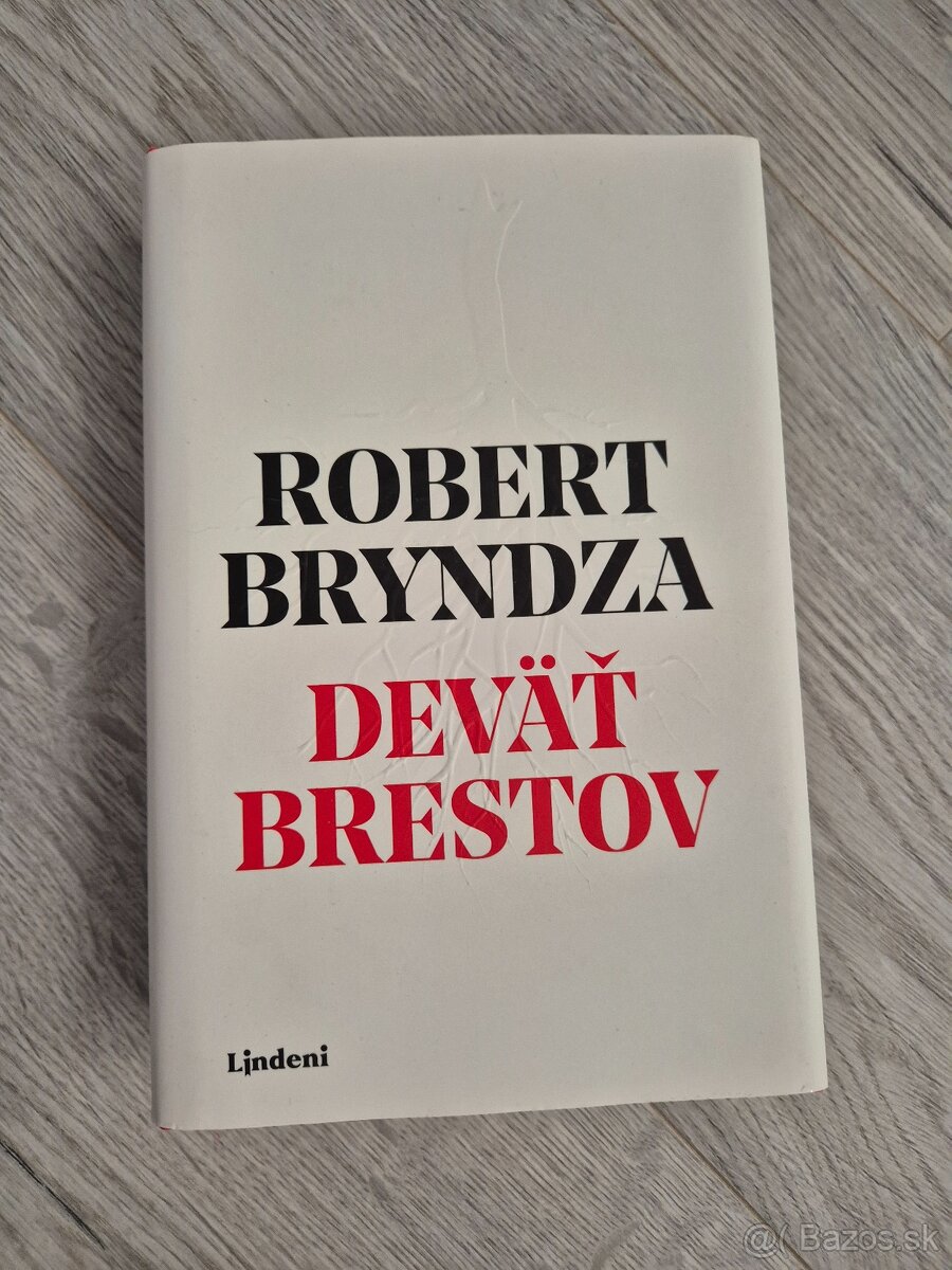 Robert Bryndza: Deväť brestov (krimi)