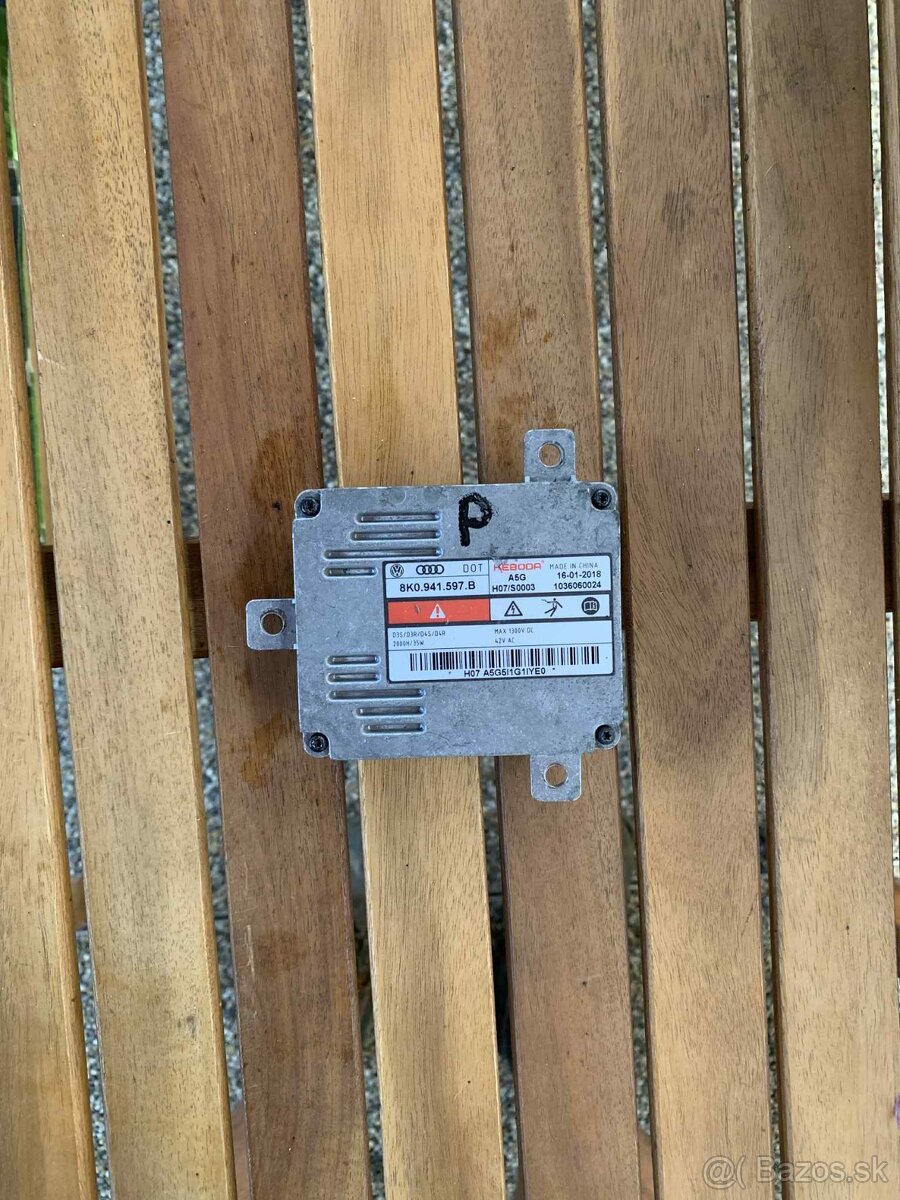 Riadiaca jednotka xenonu 8K0941597B