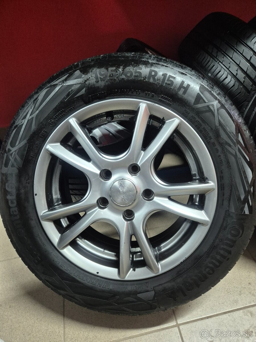 Hyundai elektrony R 15