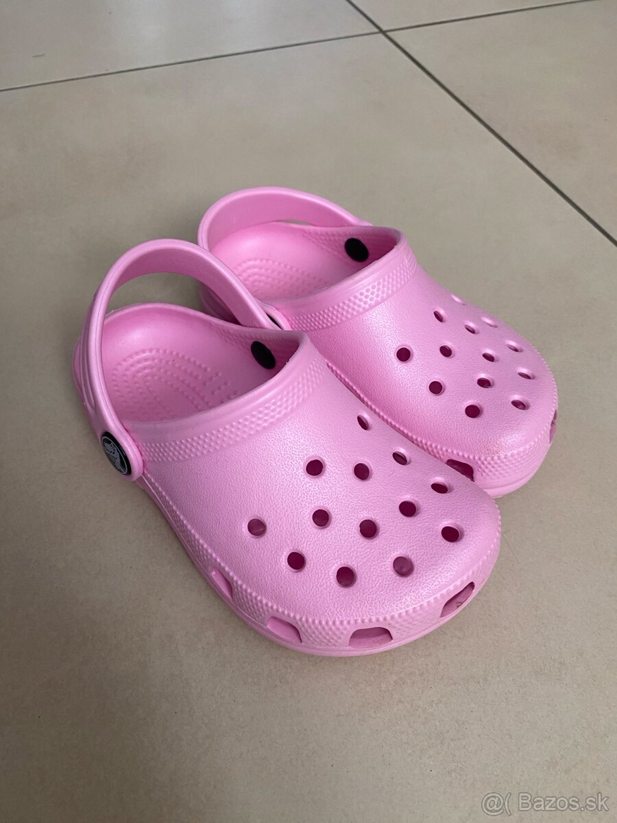 Šľapky Crocs pre dievča veľ. 23