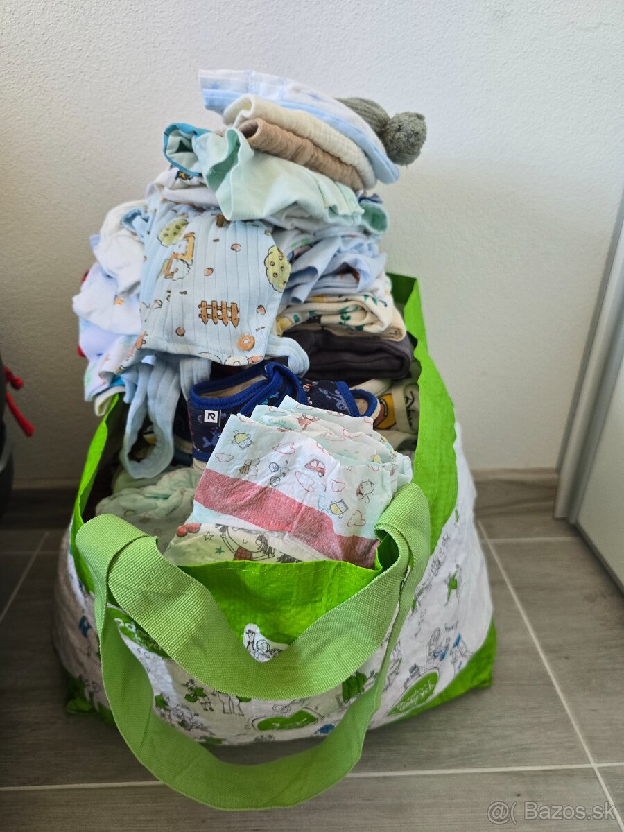 Balík oblečenia pre chlapčeka veľkosti 68 74 80