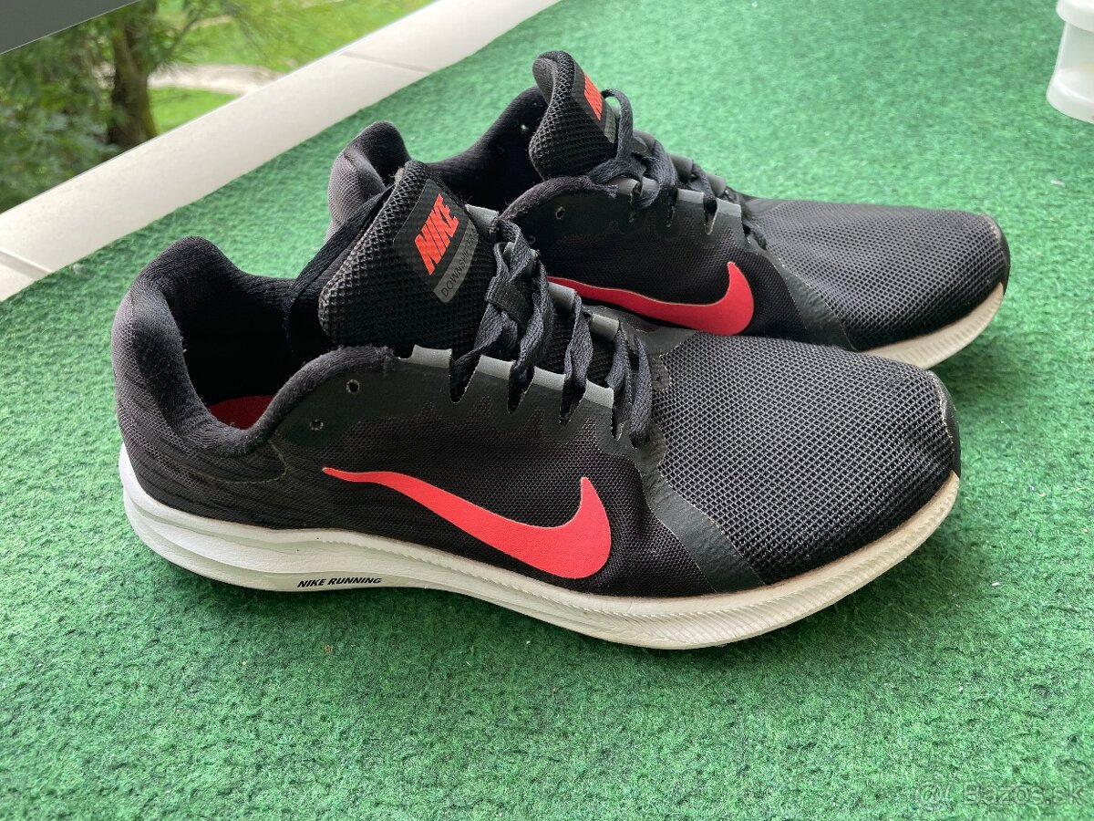 Tenisky Nike 38,5